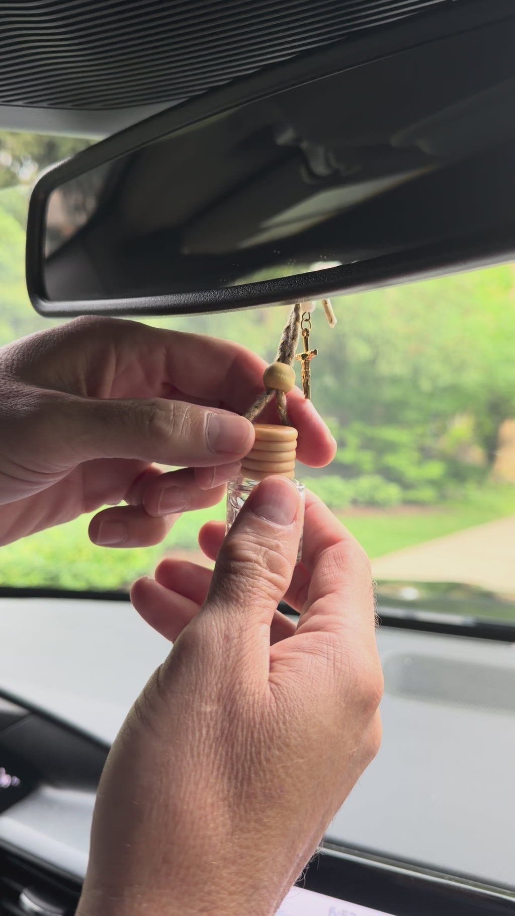 Ambient Hanging Diffuser